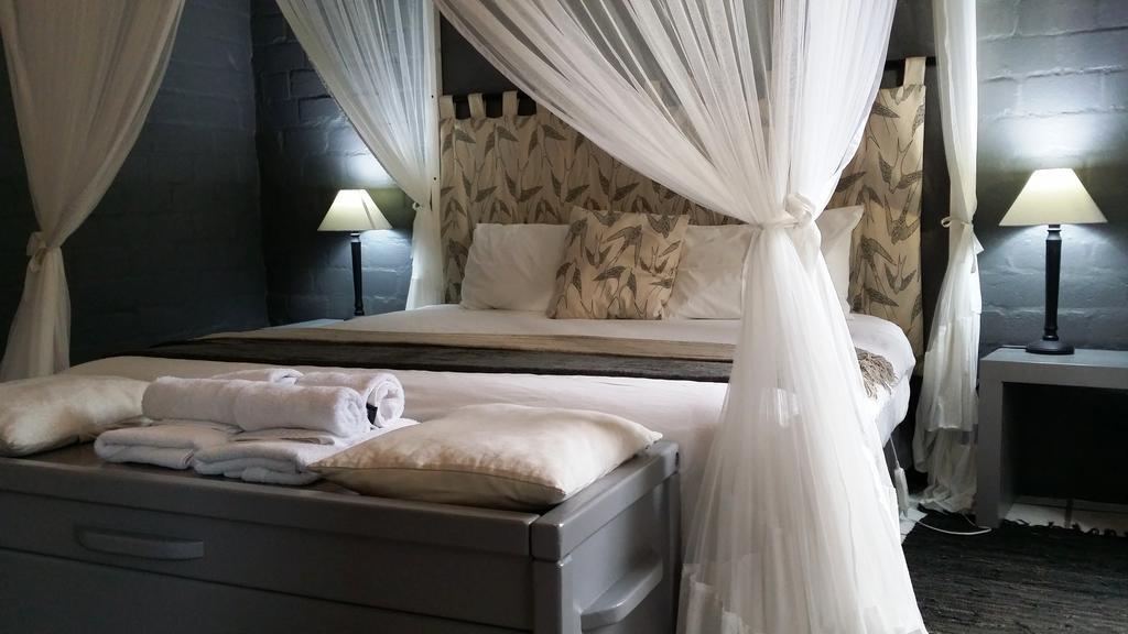 Hornbill House Self Catering Accommodation Hermanus Dış mekan fotoğraf