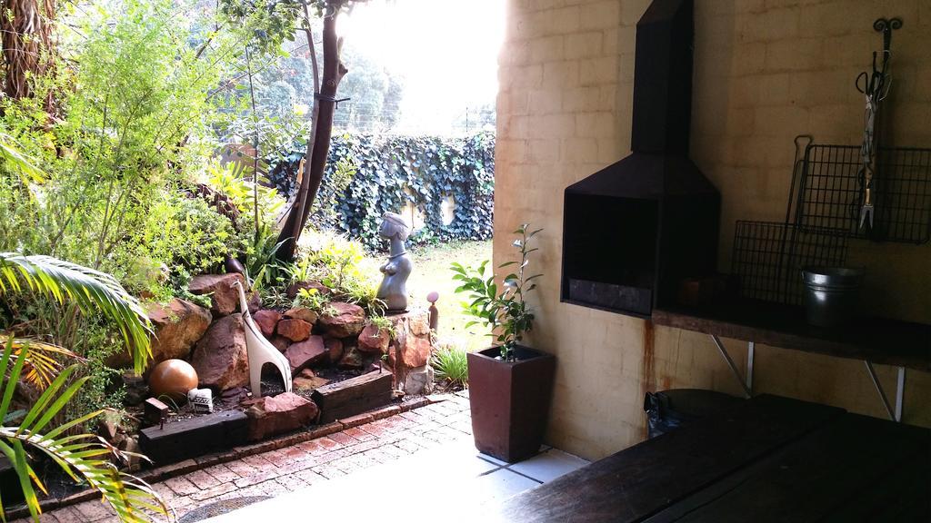 Hornbill House Self Catering Accommodation Hermanus Dış mekan fotoğraf