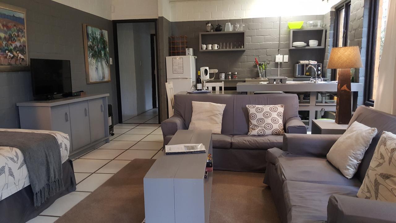 Hornbill House Self Catering Accommodation Hermanus Dış mekan fotoğraf