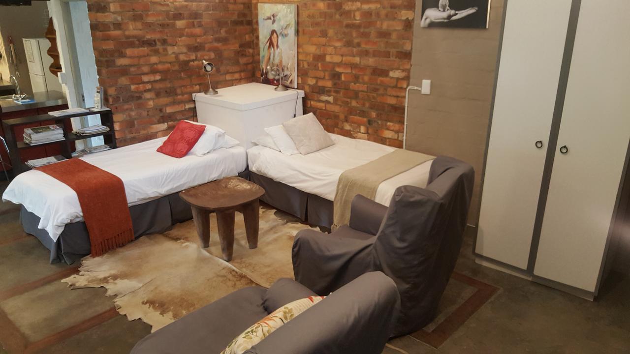 Hornbill House Self Catering Accommodation Hermanus Dış mekan fotoğraf